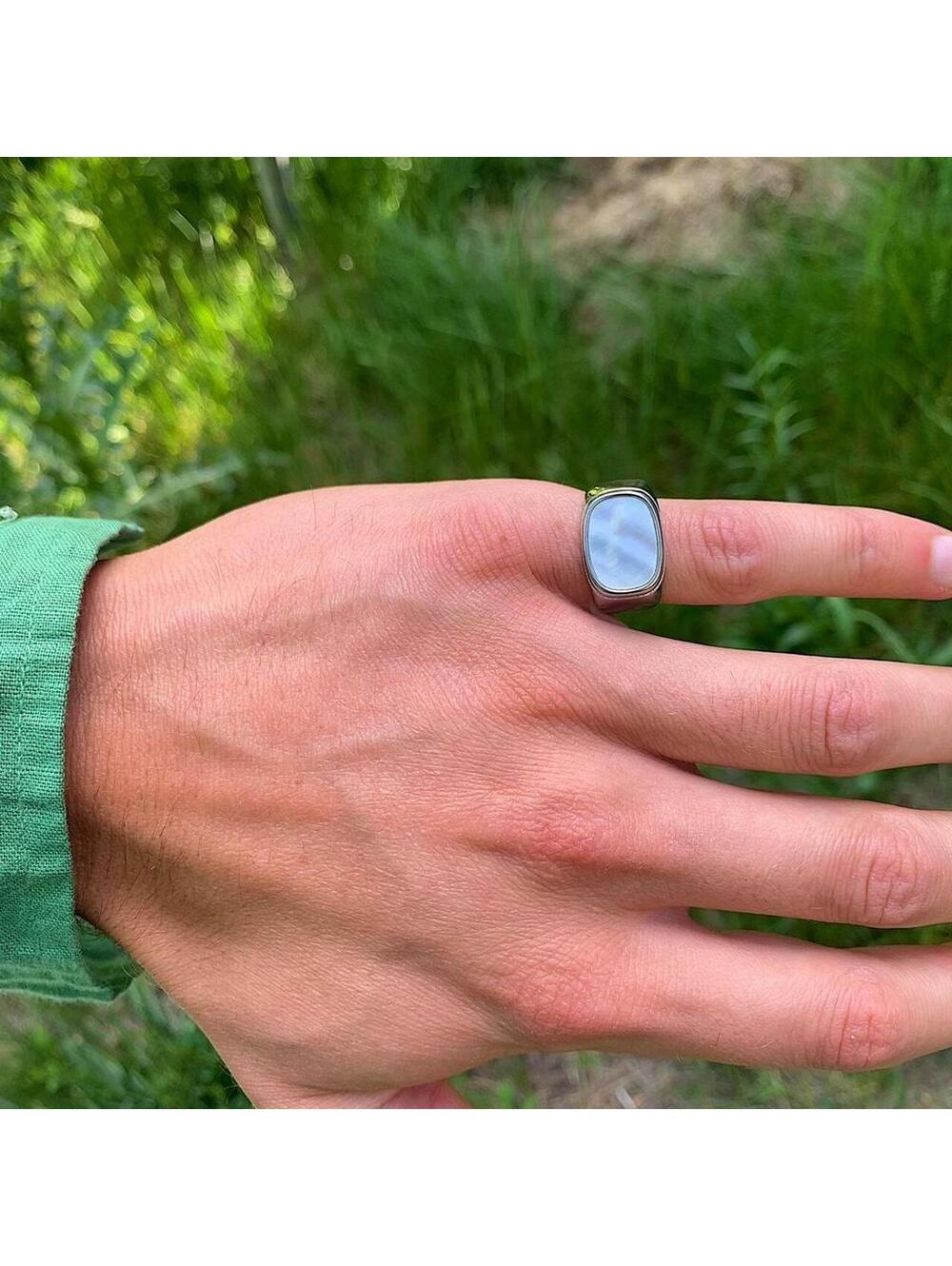 Boho Minimalist Y2k style Silver and white opal ring. Size 8. Stainless steel